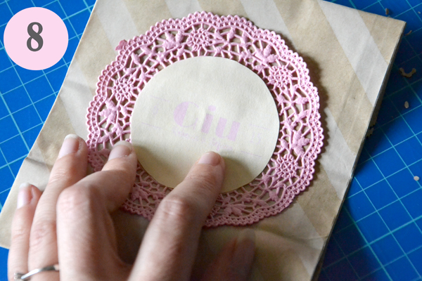 tutorial sacchetti confetti fai da te con le bustine craft e i centrini di carta