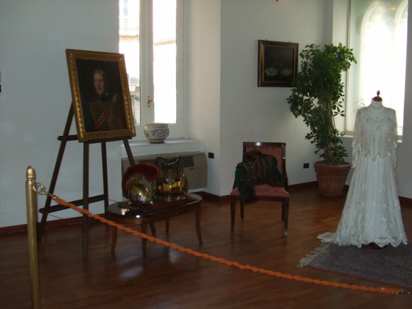 Matrimonio in uniforme in Calabria: il Palazzo delle Clarisse, Amantea (CS). Ex convento di monache di clausura, saloni interni