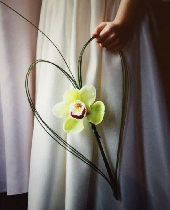 Bouquet Glamelia con orchieda